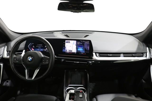 Used 2023 BMW X1 xDrive28i w/ Premium Package image 13