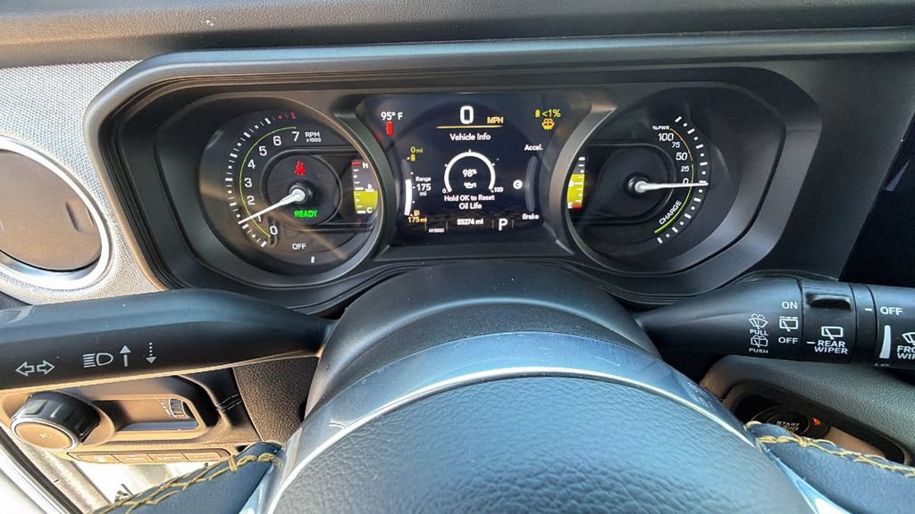 Used 2024 Jeep Wrangler Unlimited Sahara AWD/4WD image 21