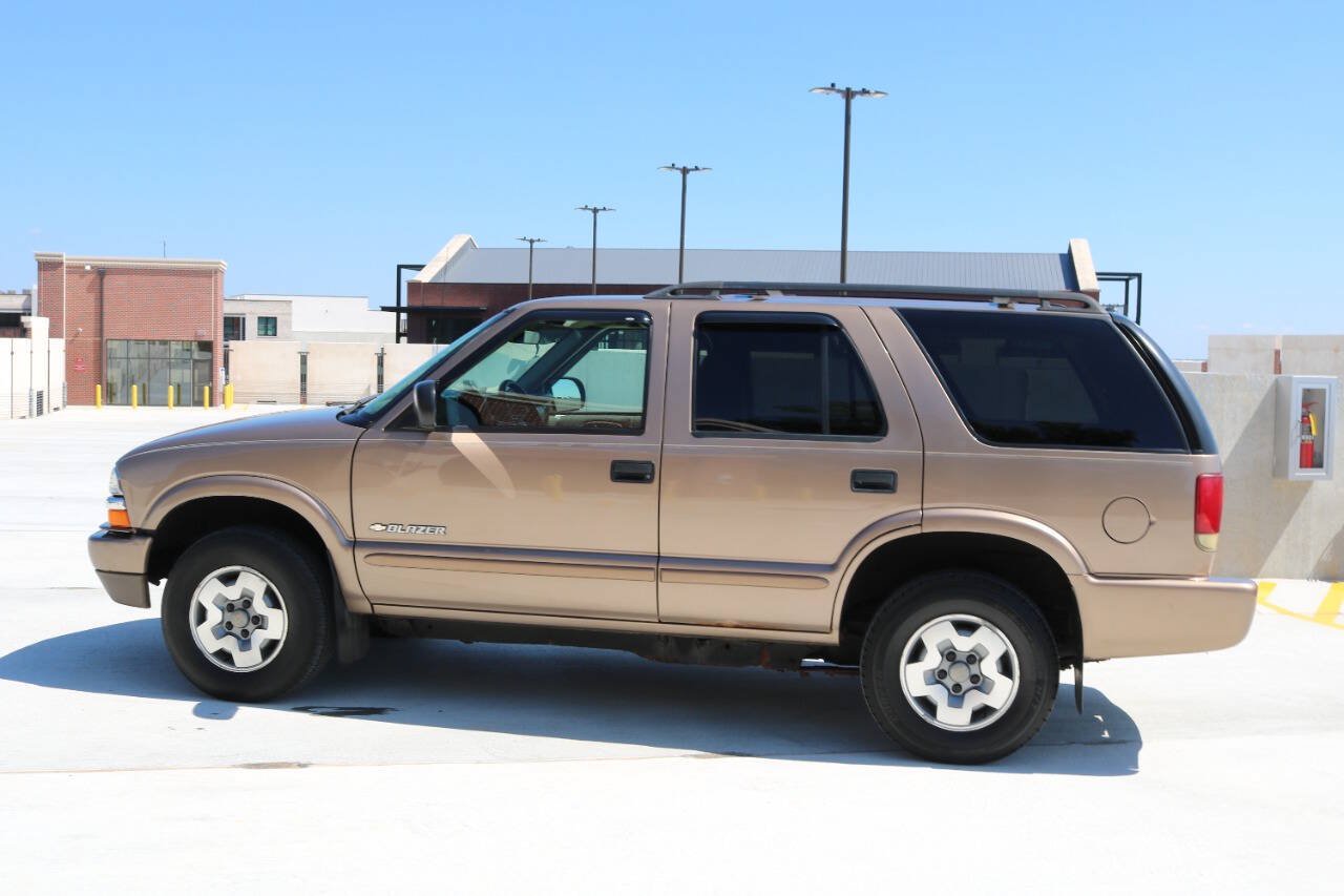 Used 2004 Chevrolet Blazer LS w/ Preferred Equipment Group AWD/4WD image 27