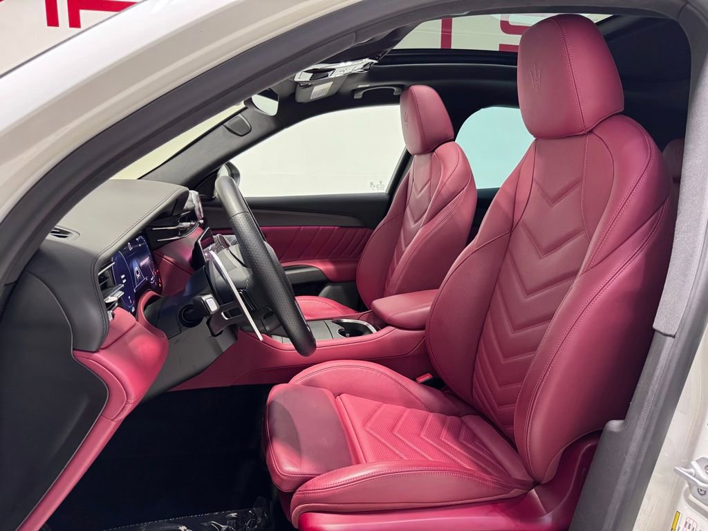 Used 2024 Maserati Grecale Trofeo image 15