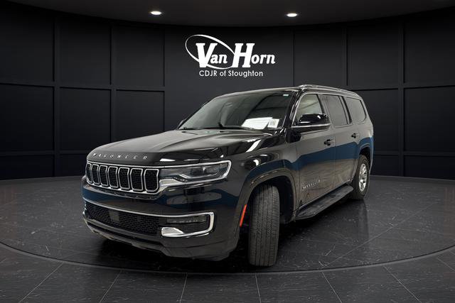 Used 2023 Jeep Wagoneer 4WD image 3