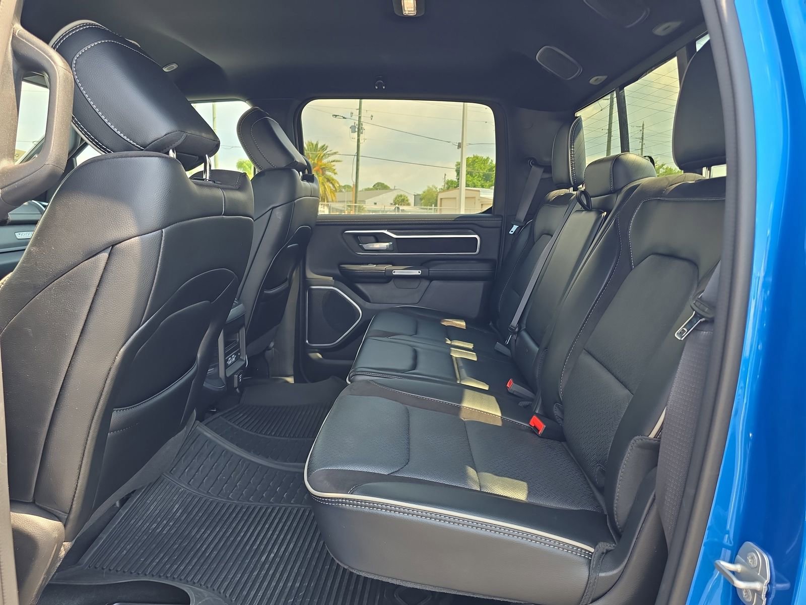 Used 2024 RAM 1500 Laramie image 12