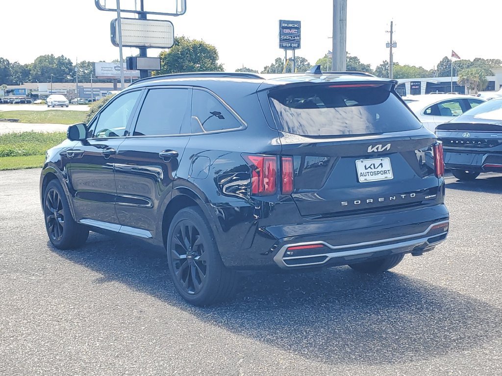 Used 2022 Kia Sorento SX FWD image 3