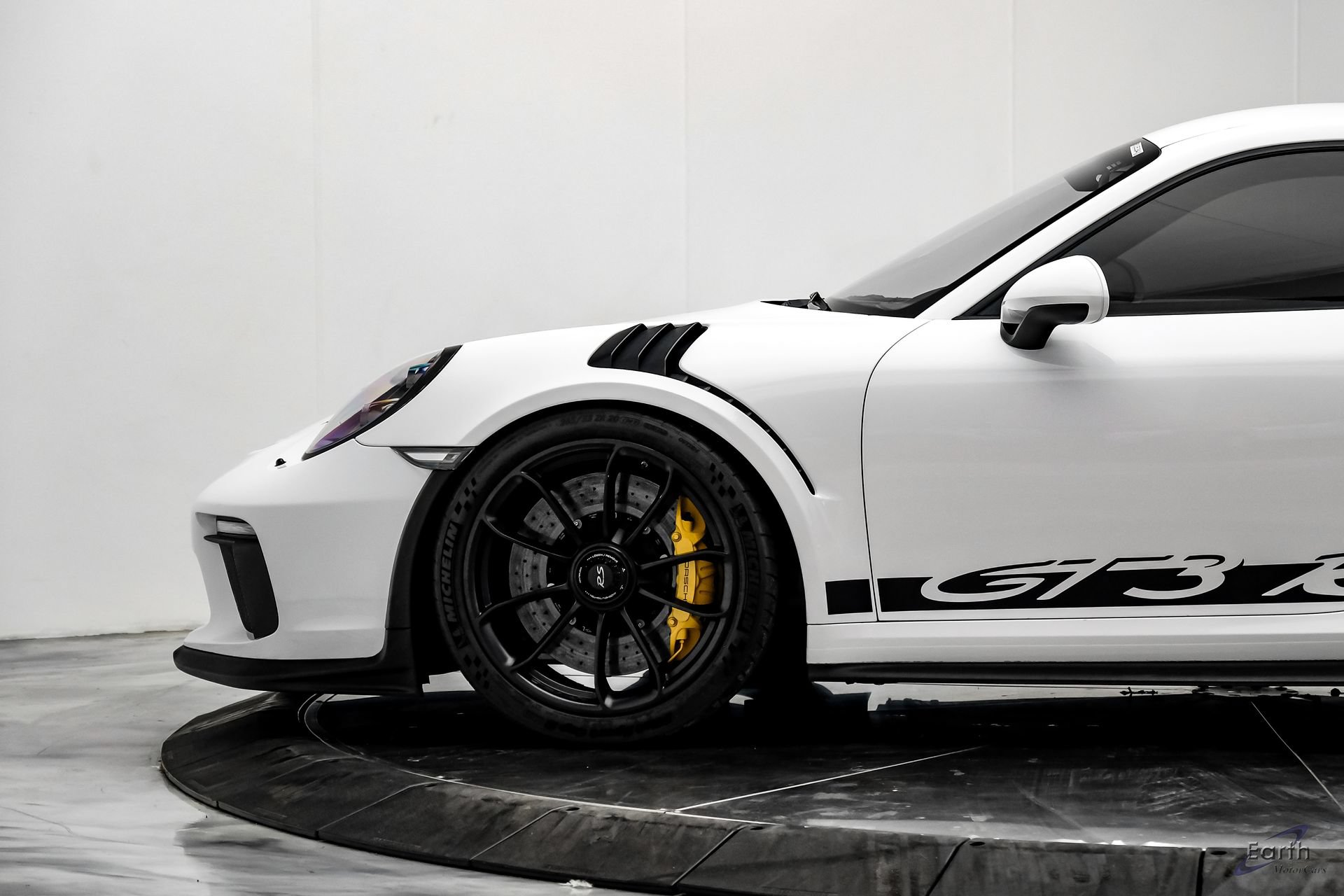 Used 2019 Porsche 911 GT3 RS RWD image 10