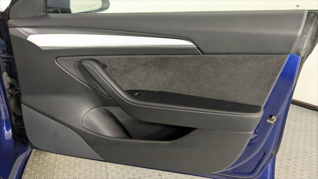 Used 2021 Tesla Model 3 Standard Range Plus RWD image 18