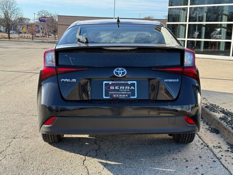 Used 2019 Toyota Prius LE image 4