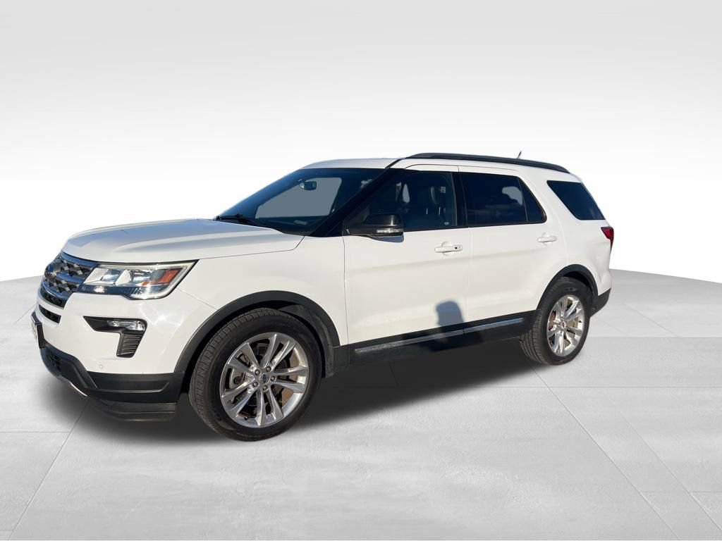 Used 2018 Ford Explorer XLT w/ Equipment Group 202A image 11
