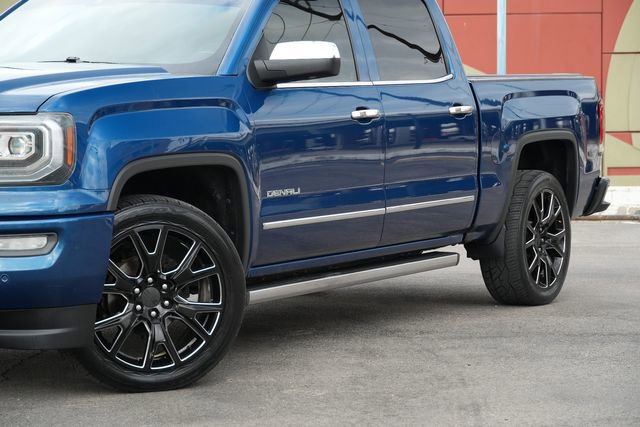 Used 2017 GMC Sierra 1500 Denali w/ Denali Ultimate Package AWD/4WD image 9