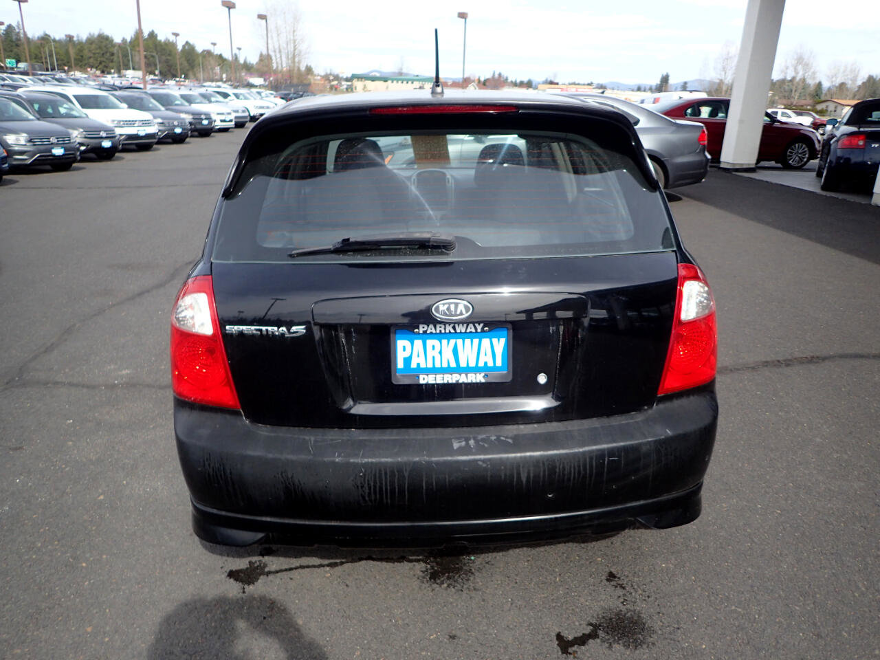 Used 2005 Kia Spectra5 image 4