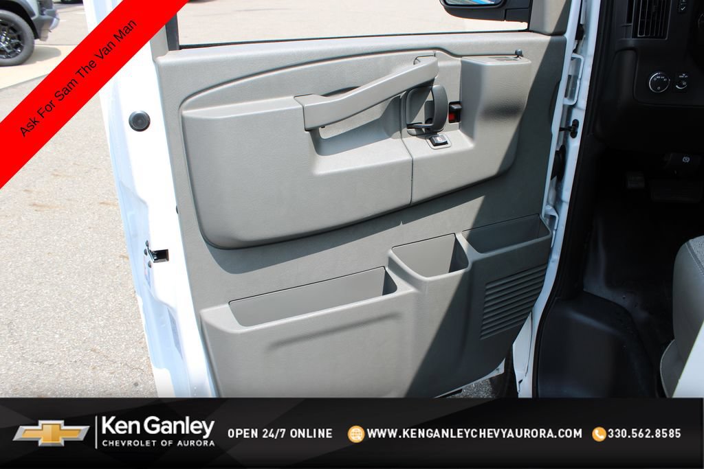 New 2026 Chevrolet Express 2500 Extended w/ Driver Convenience Package RWD image 6