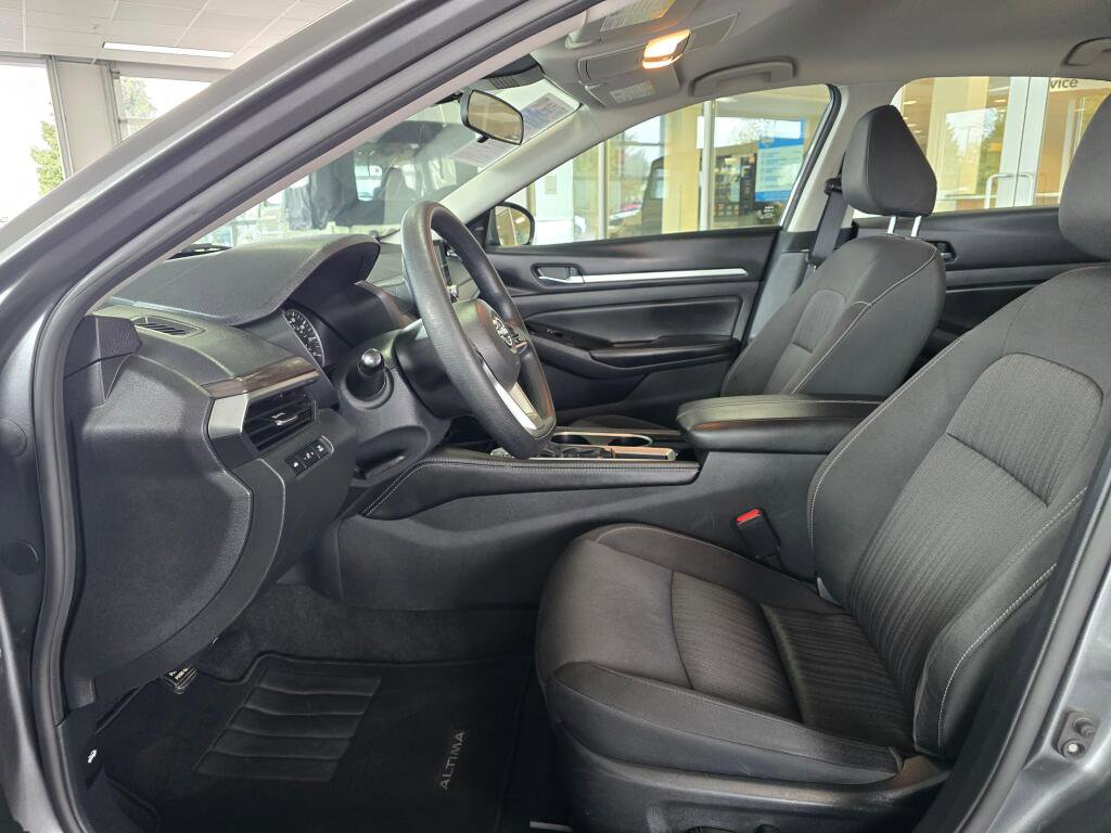 Used 2023 Nissan Altima 2.5 SV image 23