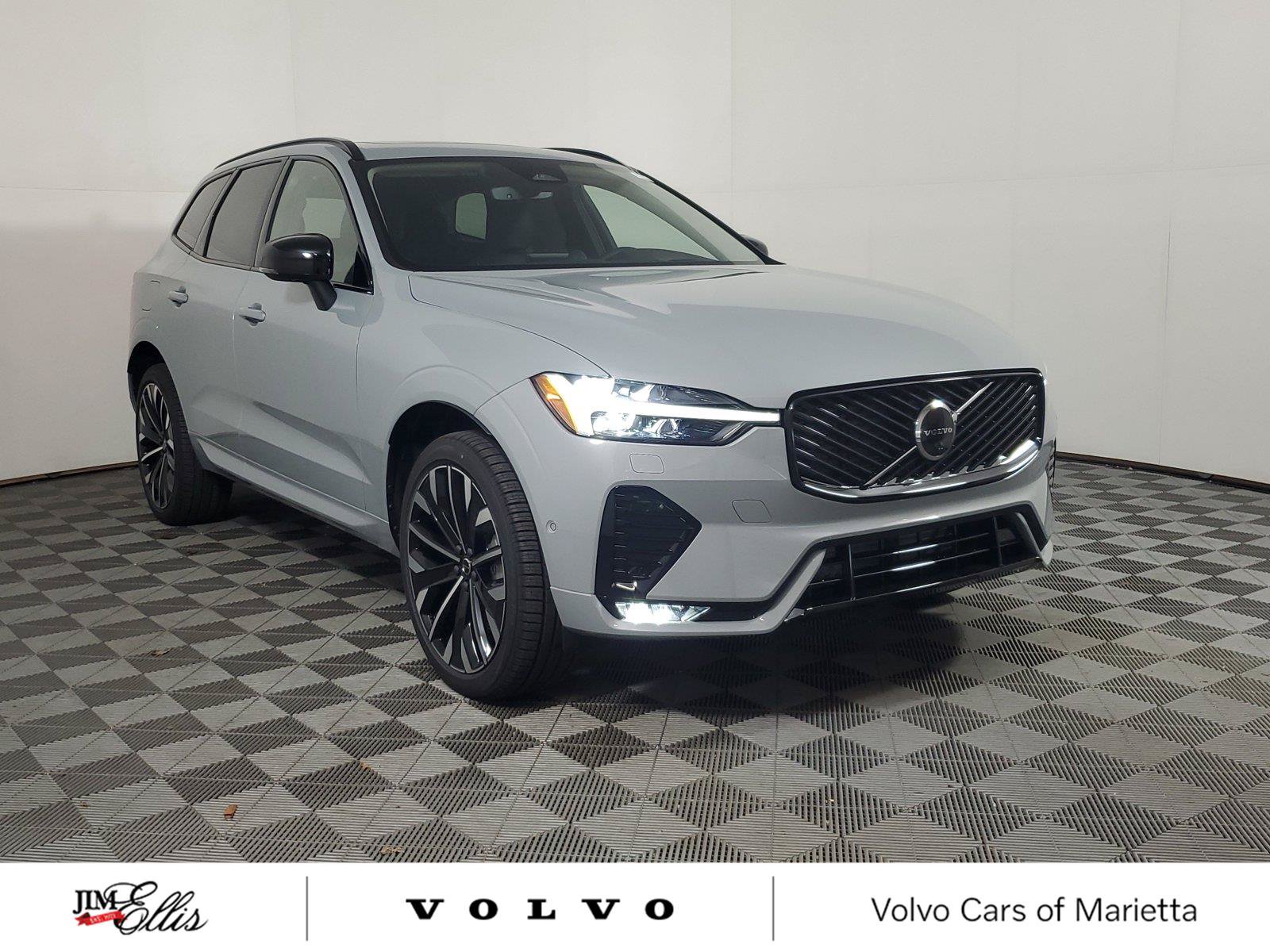 New 2027 Volvo XC60 B5 Ultra