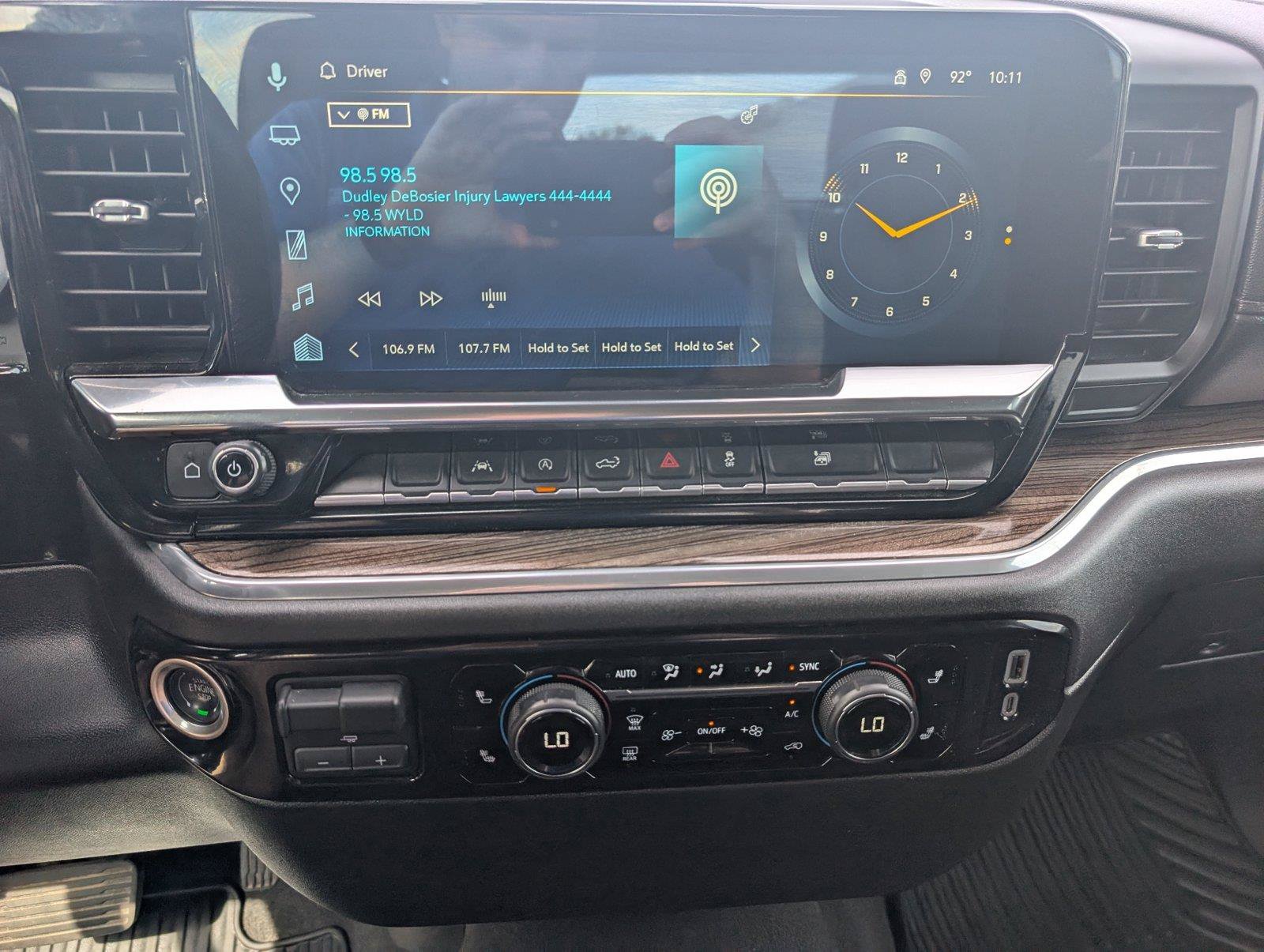 Used 2025 Chevrolet Silverado 1500 LT AWD/4WD image 18