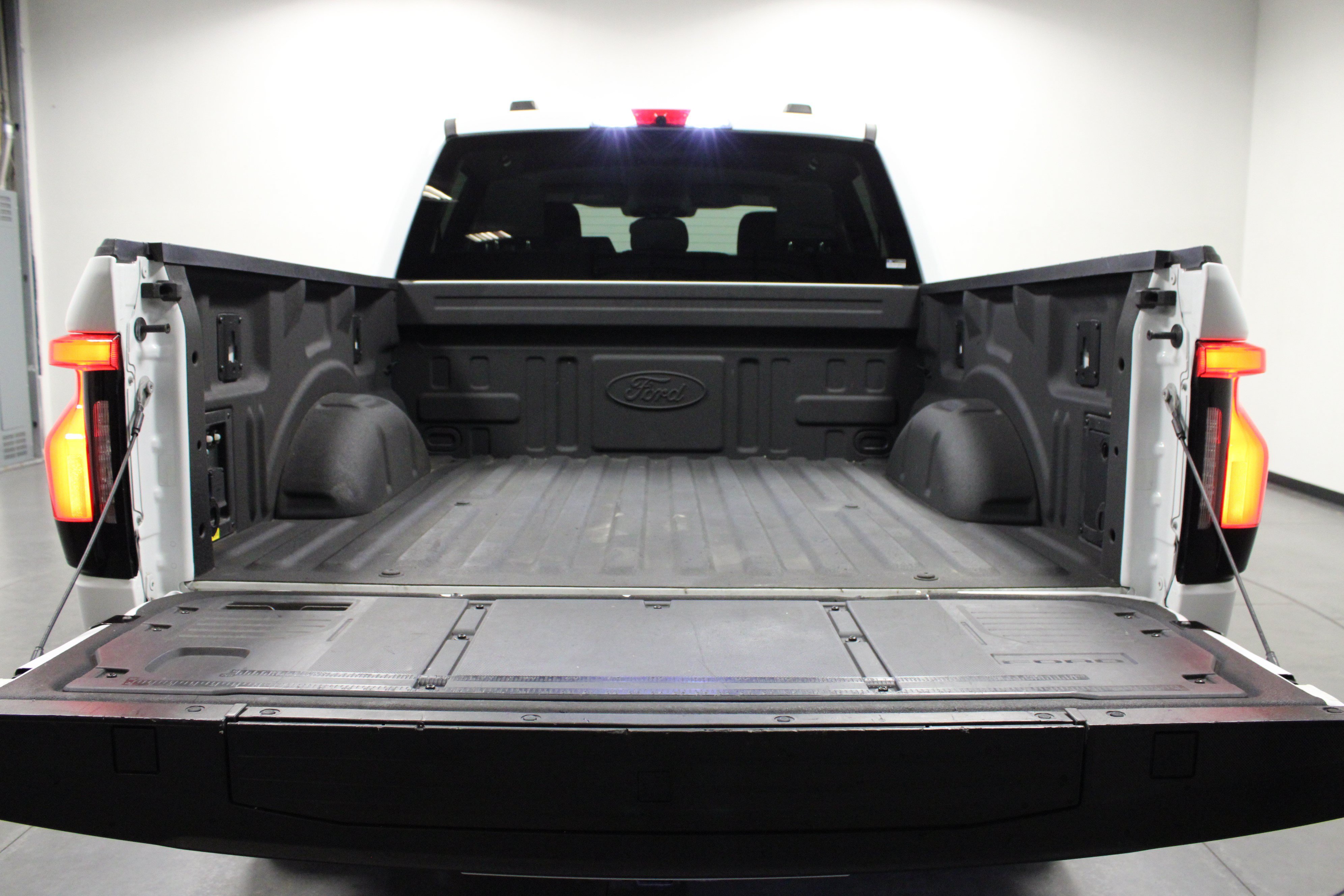 Used 2024 Ford F150 Lightning Flash AWD/4WD image 14