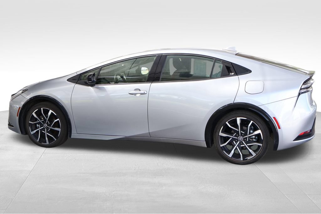 Certified 2024 Toyota Prius Prime FWD image 10