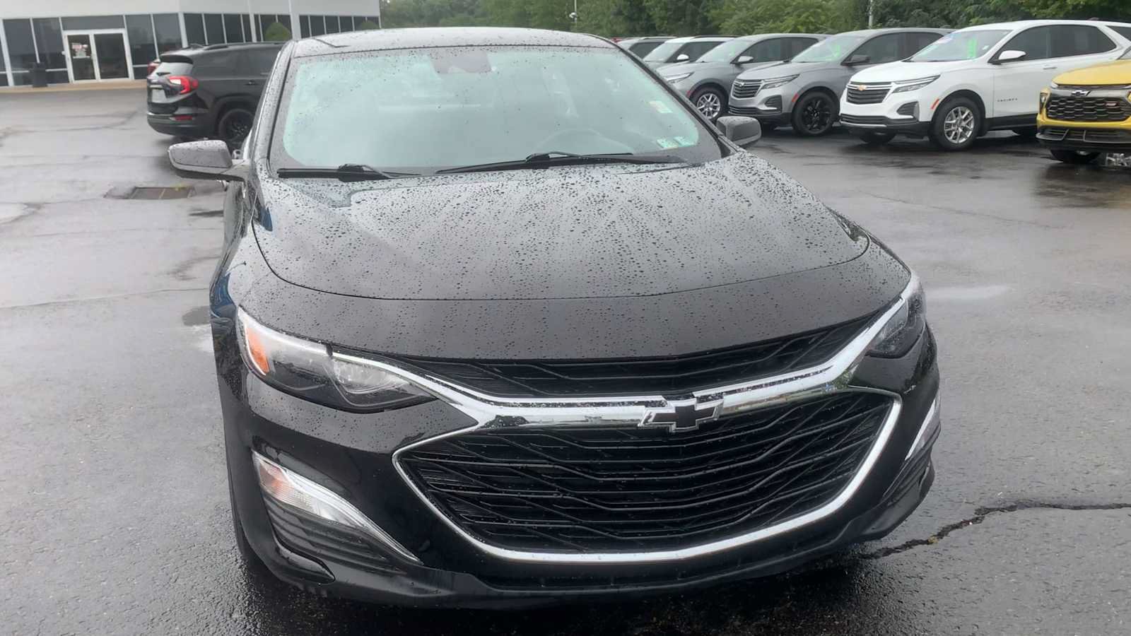 Used 2023 Chevrolet Malibu RS w/ Driver Confidence Package FWD image 3