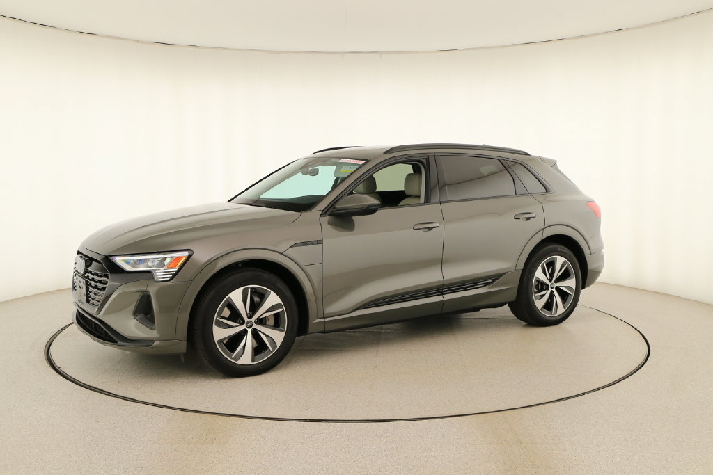 Certified 2024 Audi Q8 e-tron Premium Plus AWD/4WD image 13
