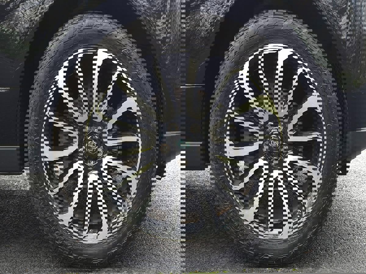 Used 2020 Land Rover Range Rover image 60