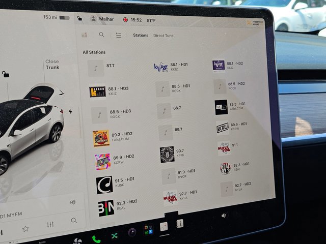 Used 2023 Tesla Model Y Long Range AWD/4WD image 12