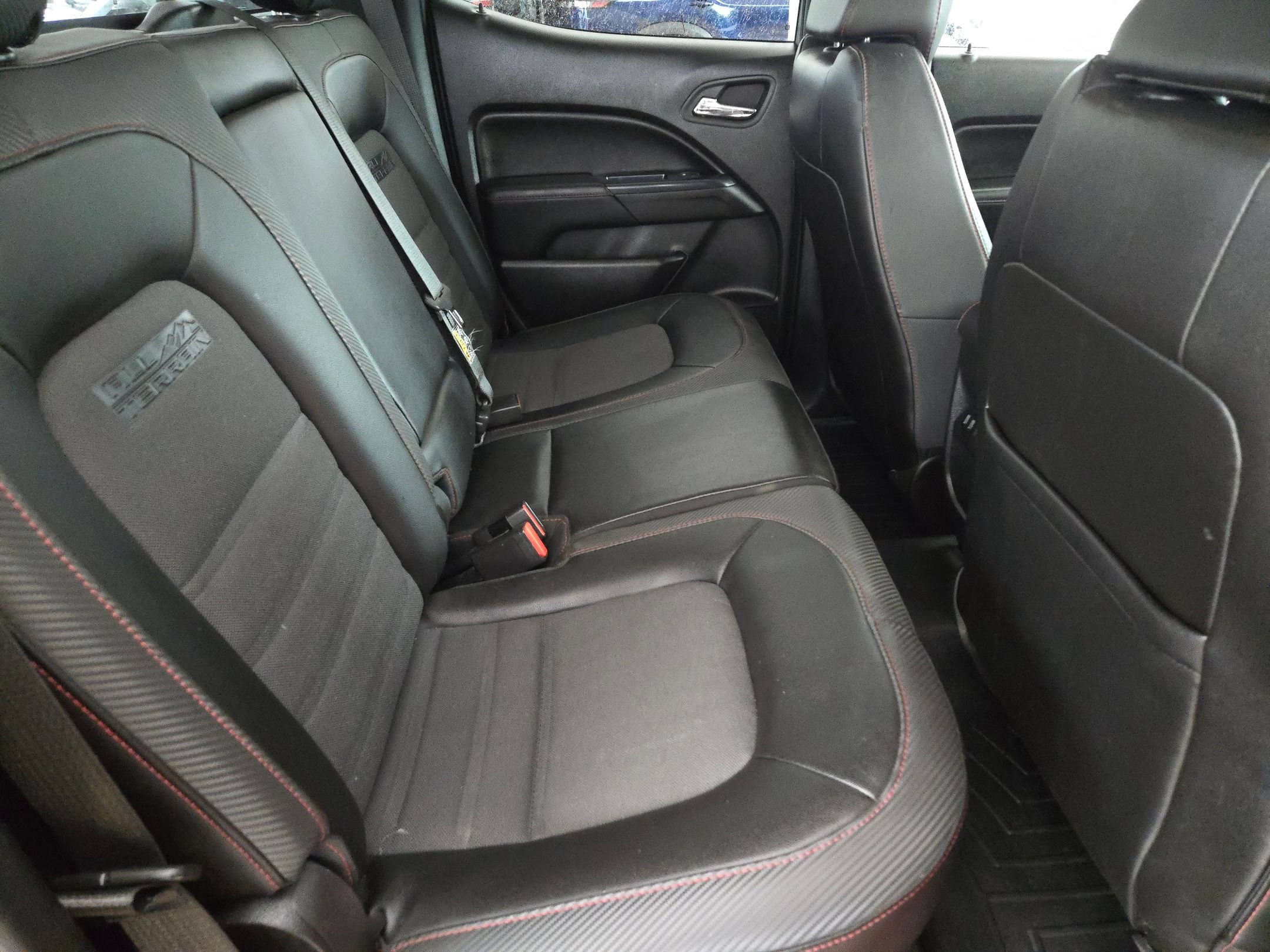 Used 2016 GMC Canyon SLE w/ All Terrain Package AWD/4WD image 24