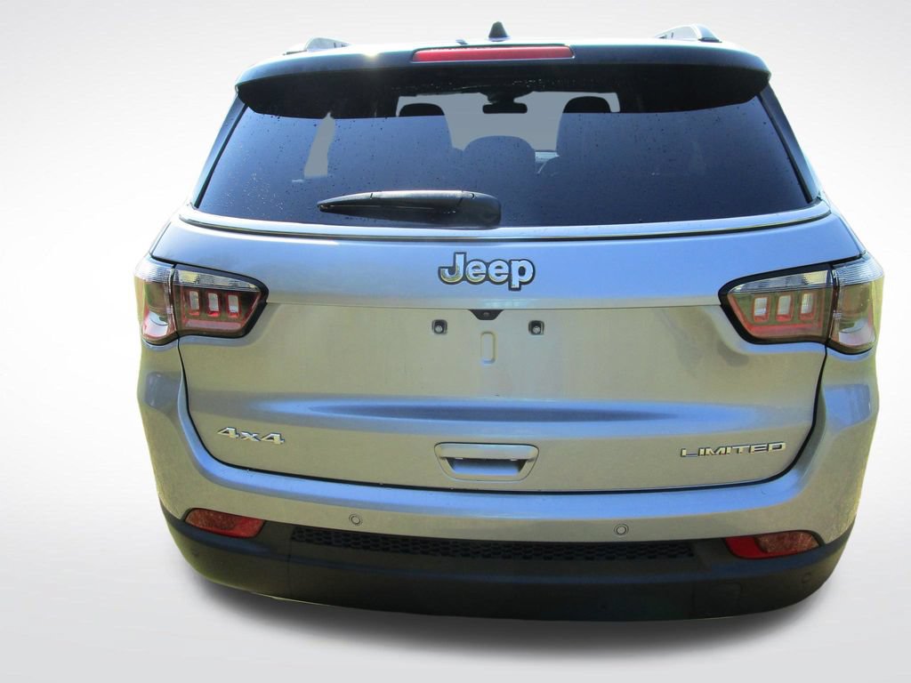 Used 2023 Jeep Compass Limited AWD/4WD image 10