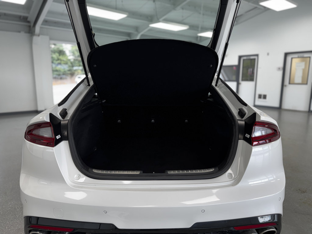 Used 2021 Kia Stinger GT1 AWD/4WD image 34
