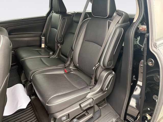 Used 2025 Honda Odyssey Touring image 14