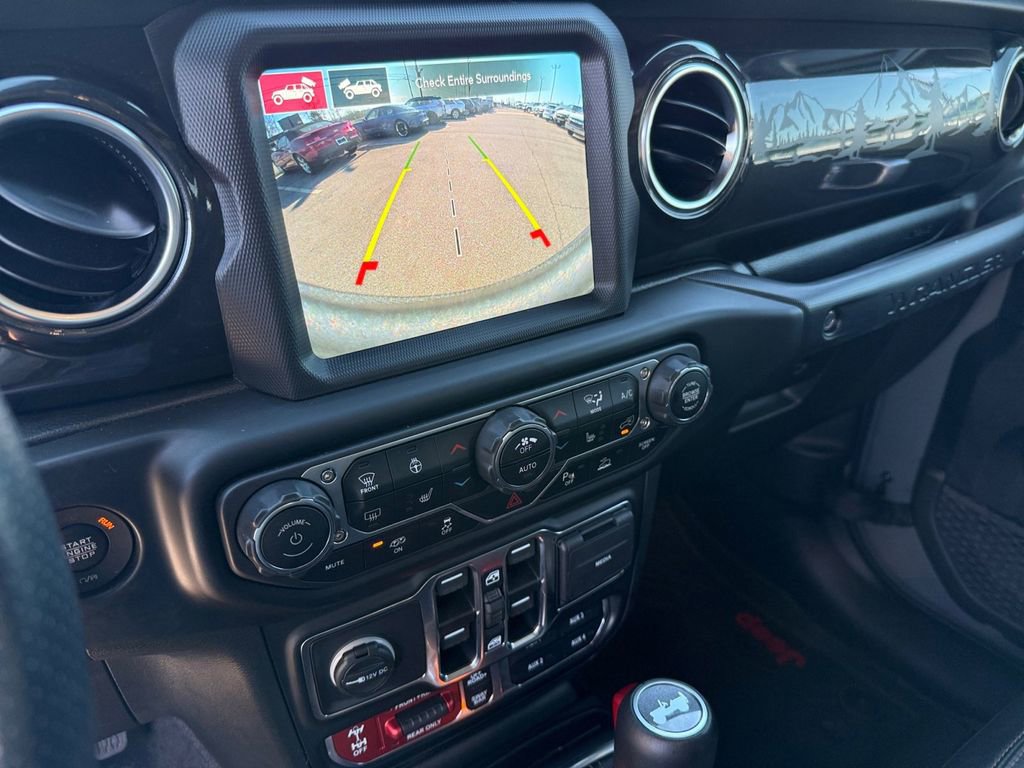 Used 2021 Jeep Wrangler Unlimited Rubicon w/ Trailer Tow Package AWD/4WD image 17