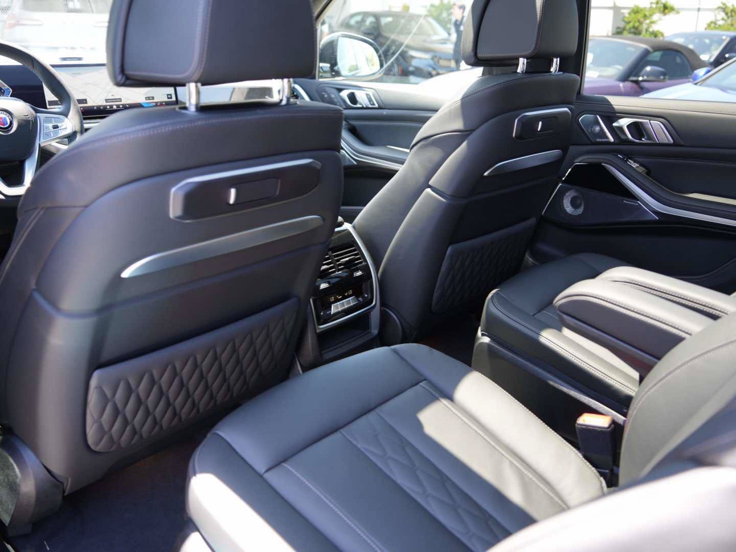 New 2026 BMW ALPINA XB7 AWD/4WD image 10