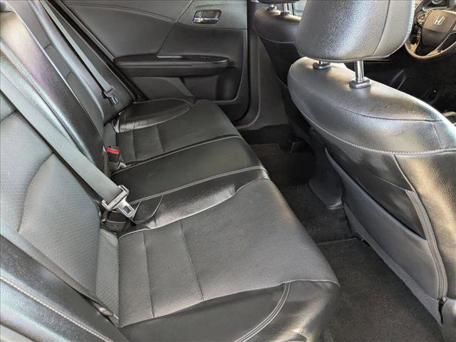 Used 2017 Honda Accord EX-L image 19