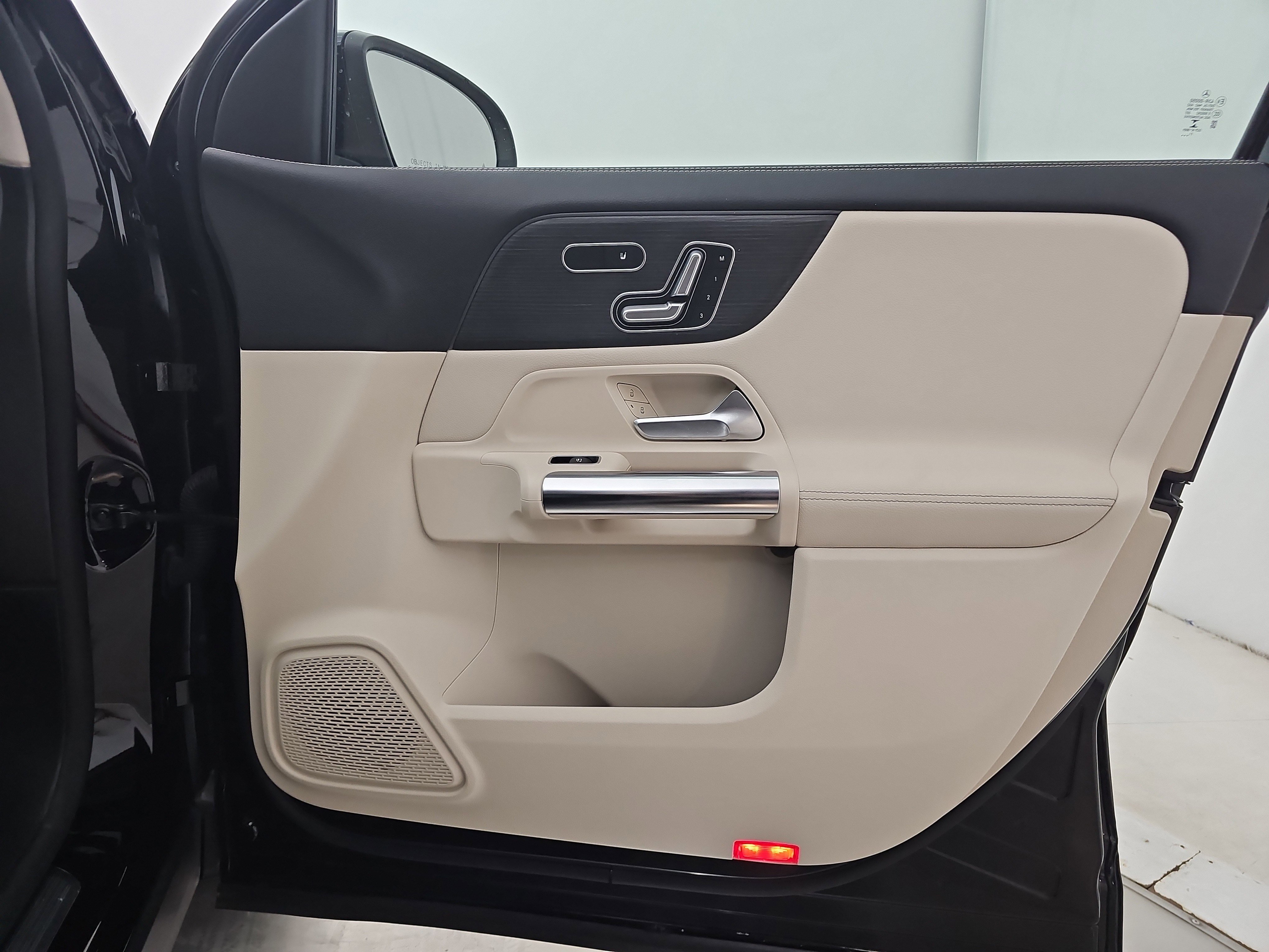 Certified 2022 Mercedes-Benz GLA 250 4MATIC image 21