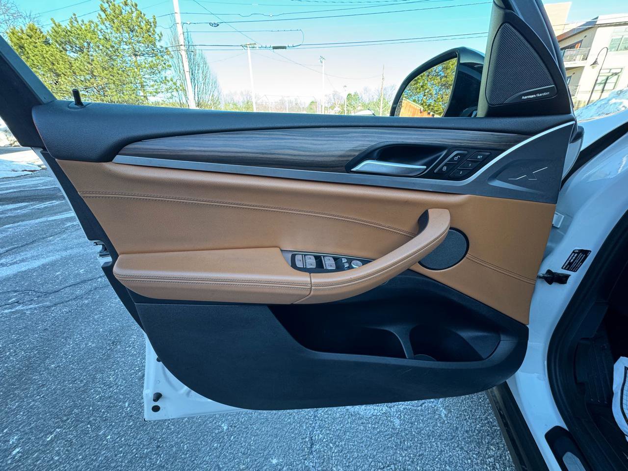 Used 2021 BMW X4 xDrive30i w/ Premium Package image 16