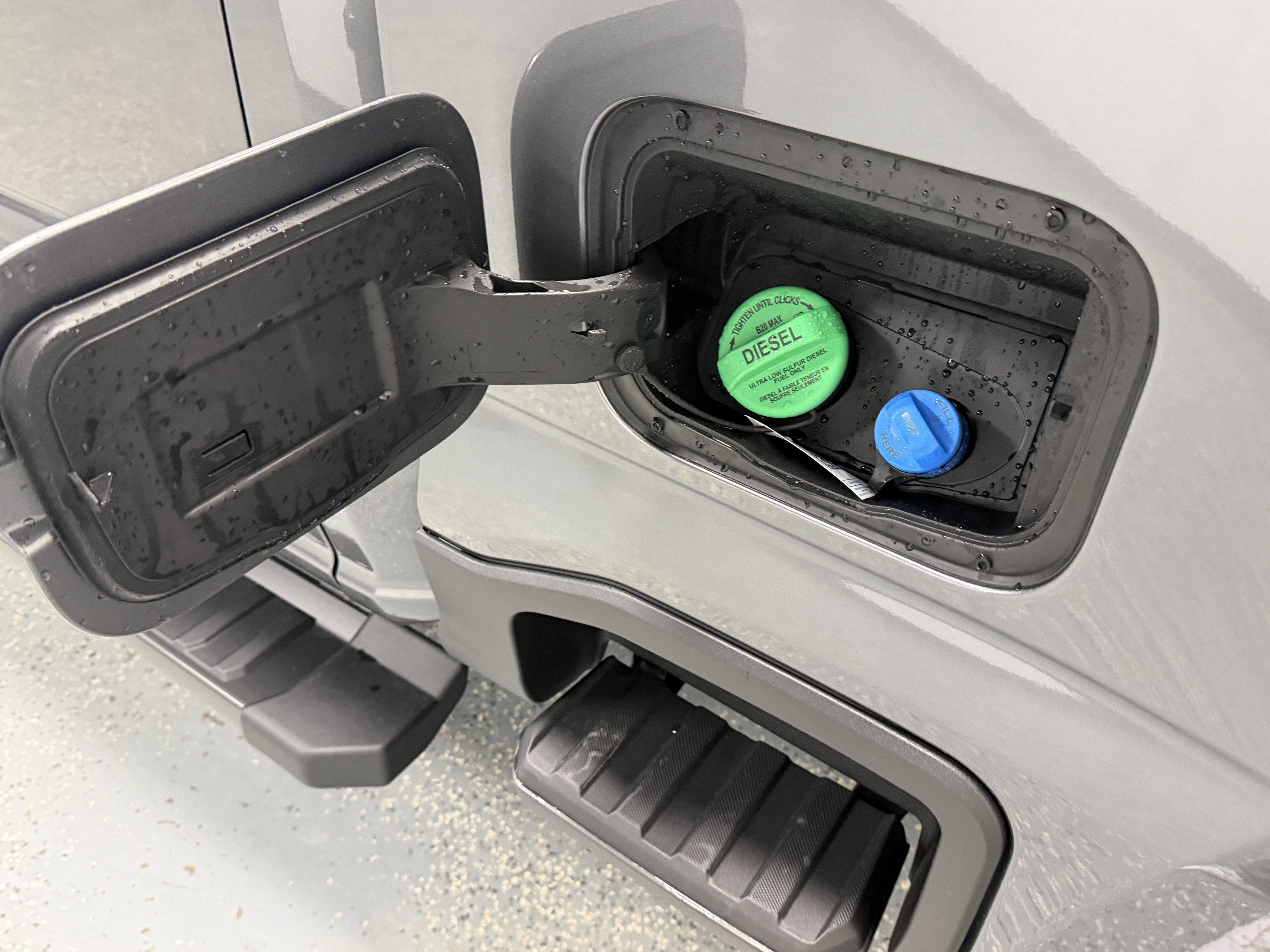 New 2026 Ford F250 Lariat w/ Black Appearance Package image 32