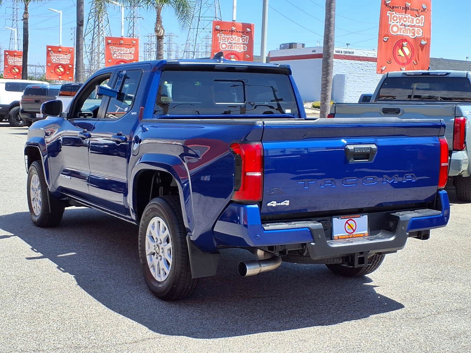 Certified 2024 Toyota Tacoma SR5 AWD/4WD image 4