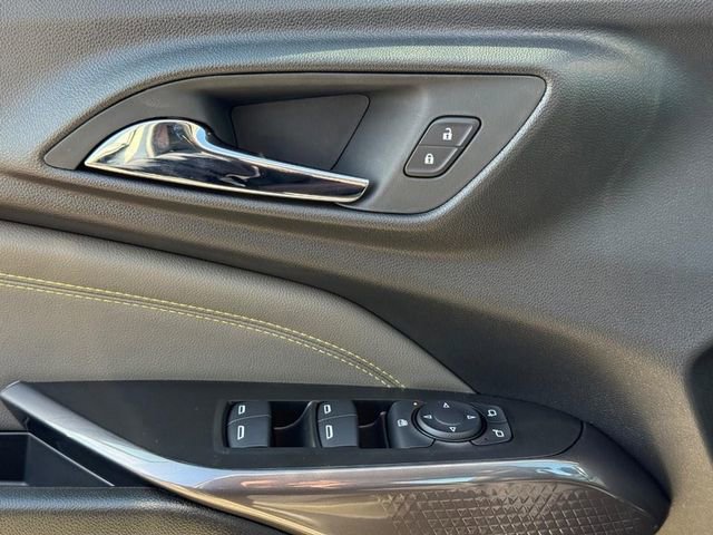 New 2026 Chevrolet Trax ACTIV w/ Sunroof Package FWD image 17