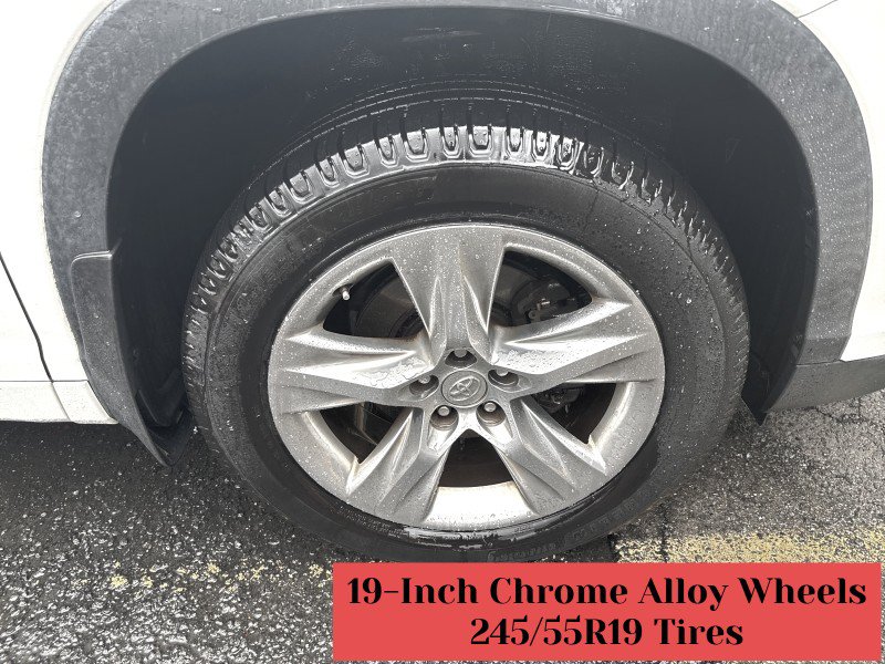 Used 2015 Toyota Highlander Limited Platinum AWD/4WD image 39