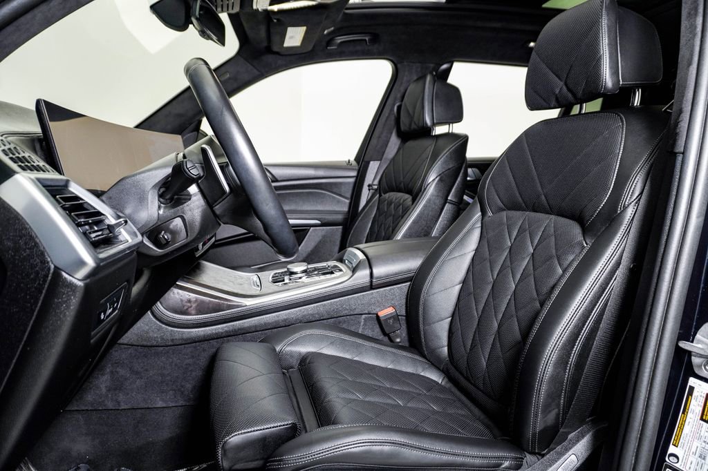 Used 2024 BMW X7 xDrive40i w/ M Sport Package image 18