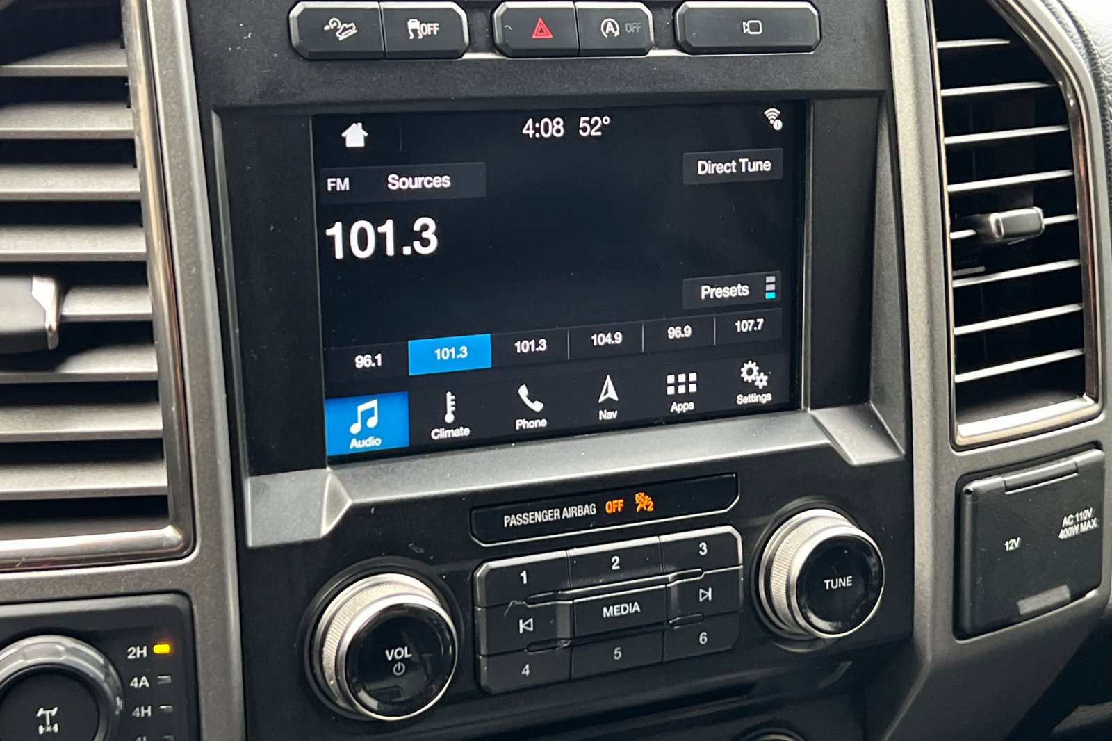 Used 2017 Ford F150 Raptor w/ Equipment Group 802A Luxury image 17