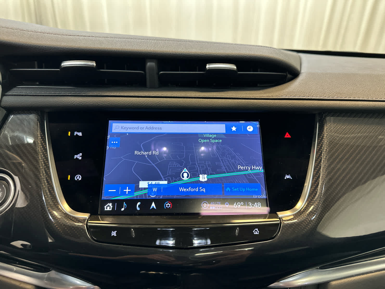 Used 2024 Cadillac XT6 Sport w/ Technology Package AWD/4WD image 31