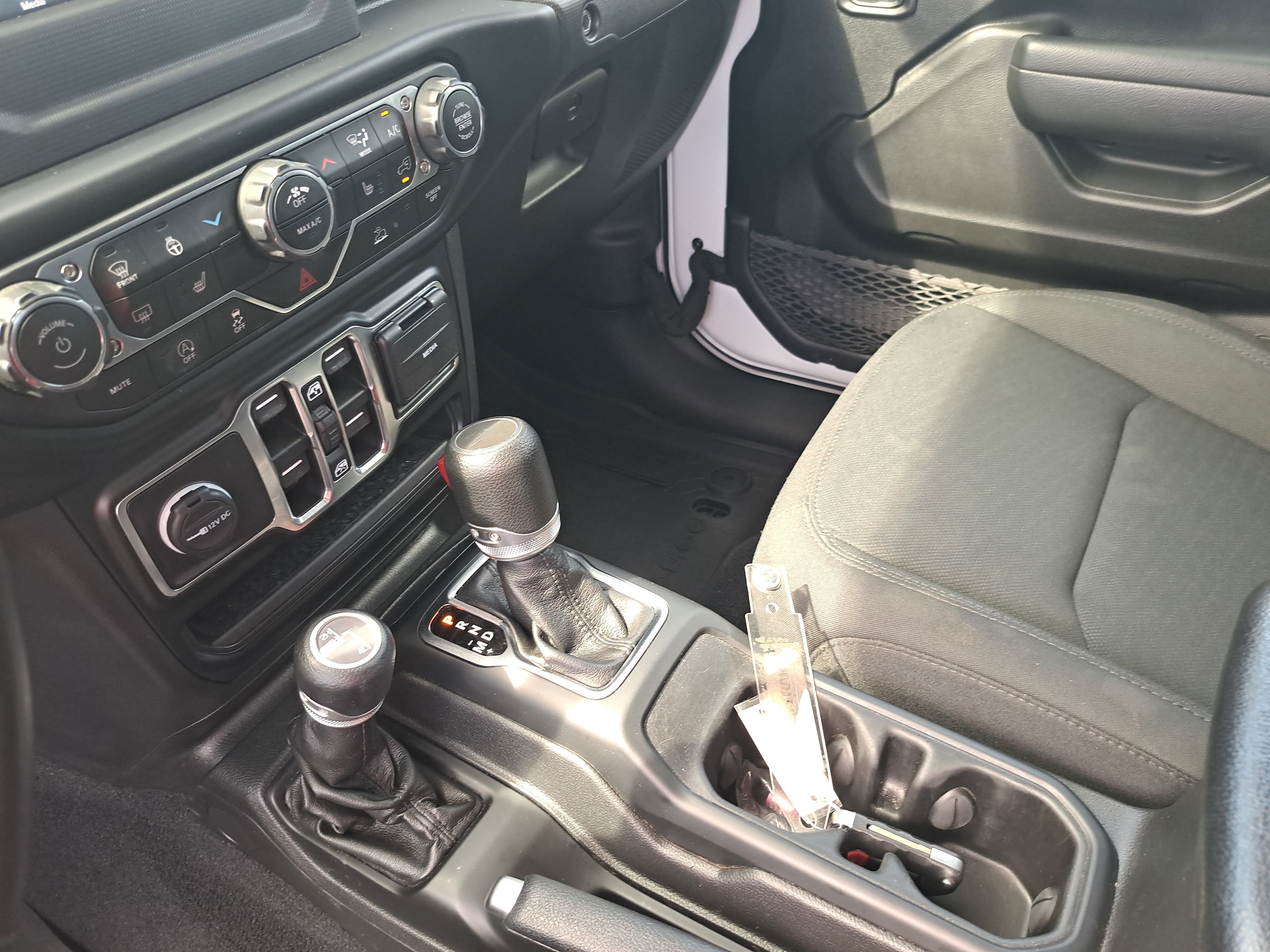 Used 2022 Jeep Gladiator Overland AWD/4WD image 22