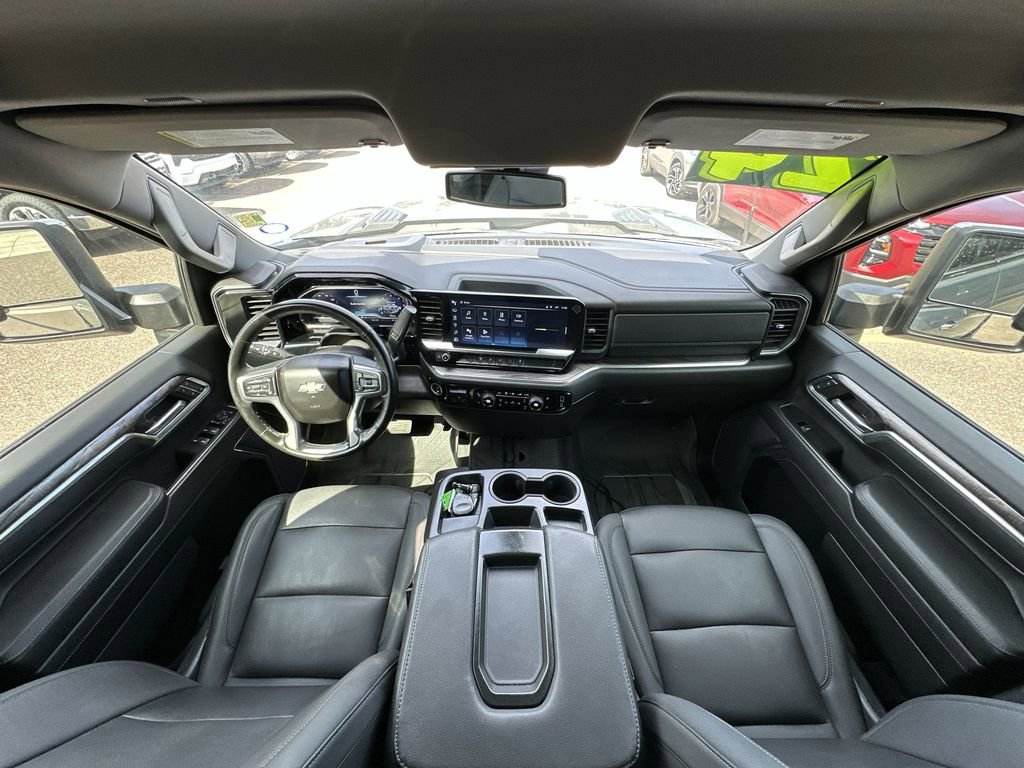 Used 2024 Chevrolet Silverado 2500 LTZ image 18