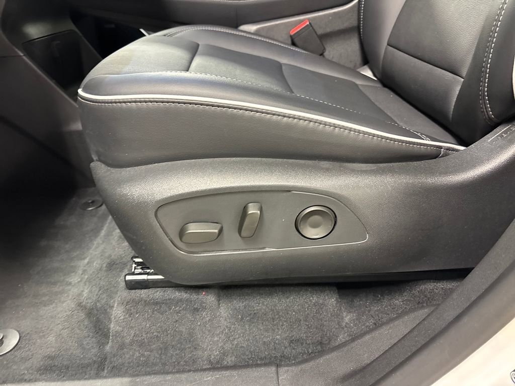 Certified 2025 Buick Enclave Preferred image 26