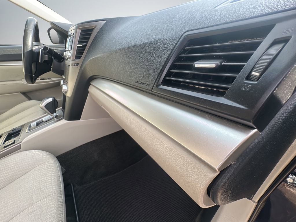 Used 2012 Subaru Outback 2.5i Premium w/ All-Weather Pkg image 19