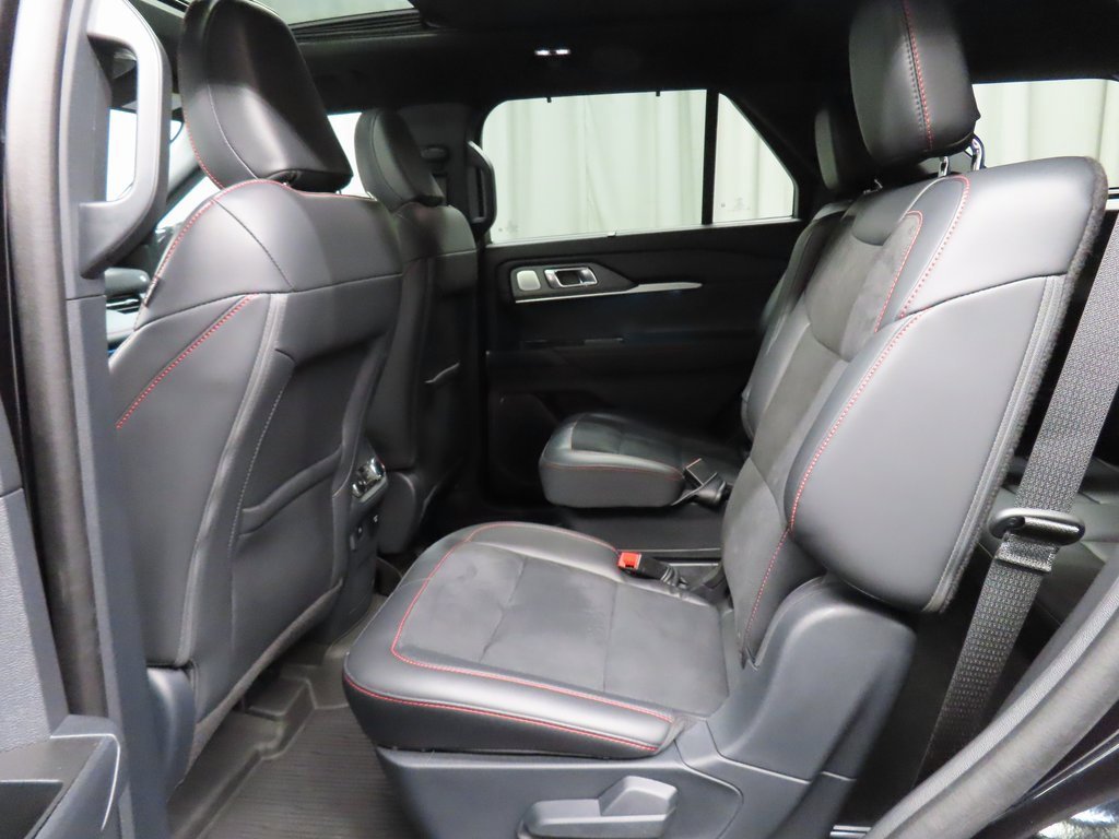 Used 2025 Ford Explorer ST image 53
