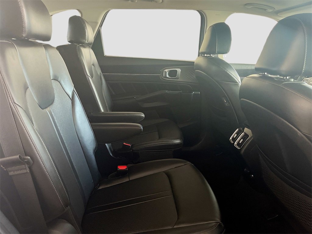 Used 2022 Kia Sorento SX image 30