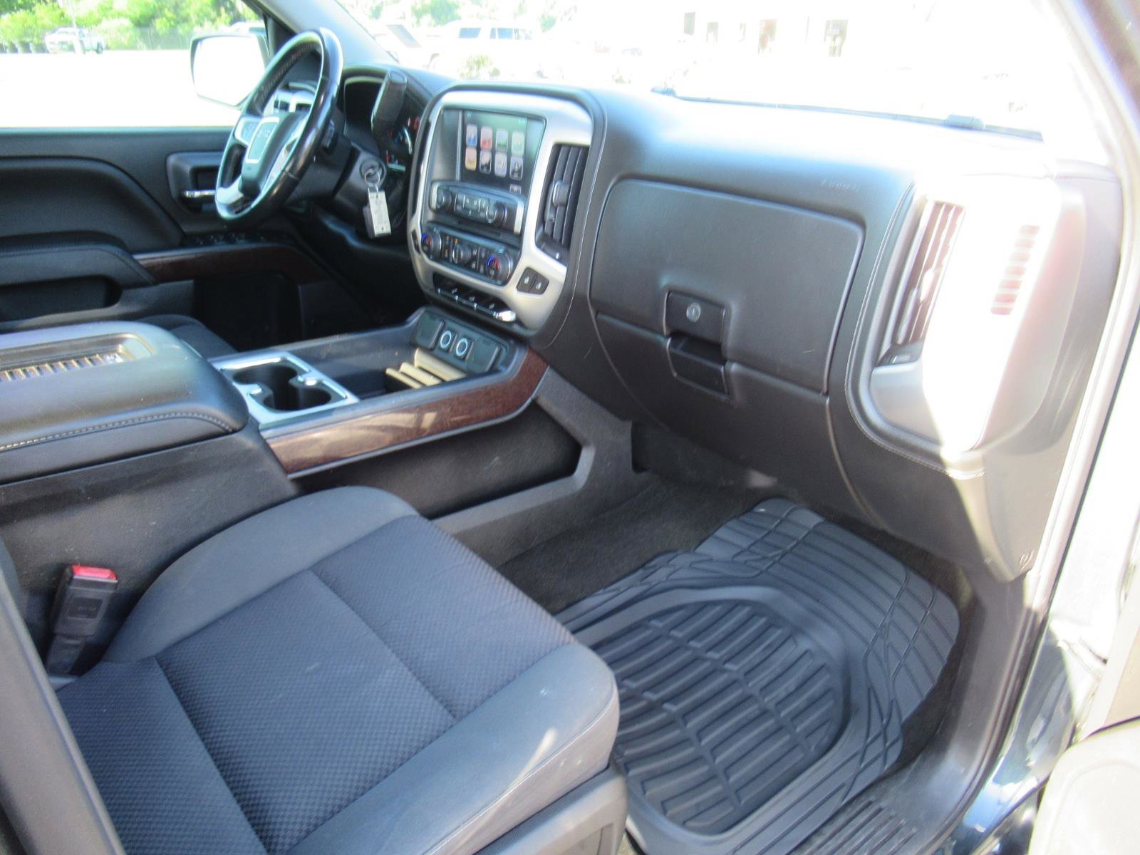 Used 2018 GMC Sierra 1500 SLE w/ Elevation Edition AWD/4WD image 11