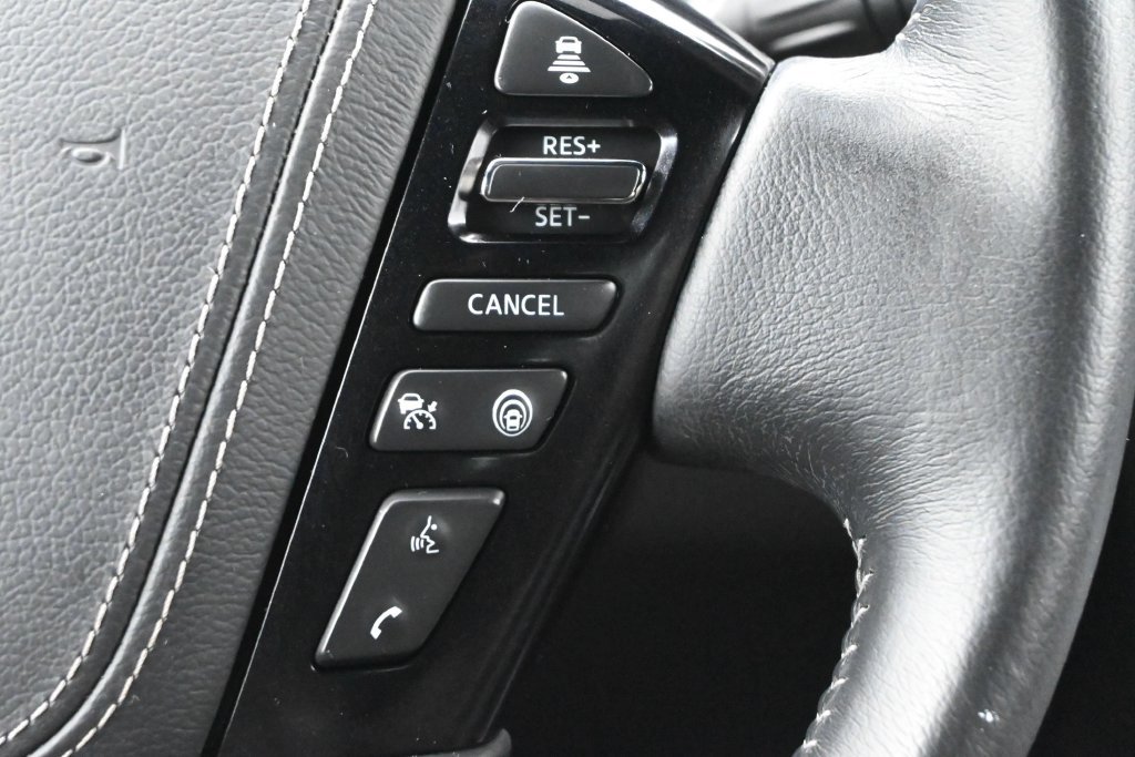 Used 2023 Nissan Armada Platinum w/ Captain's Chairs Package AWD/4WD image 9
