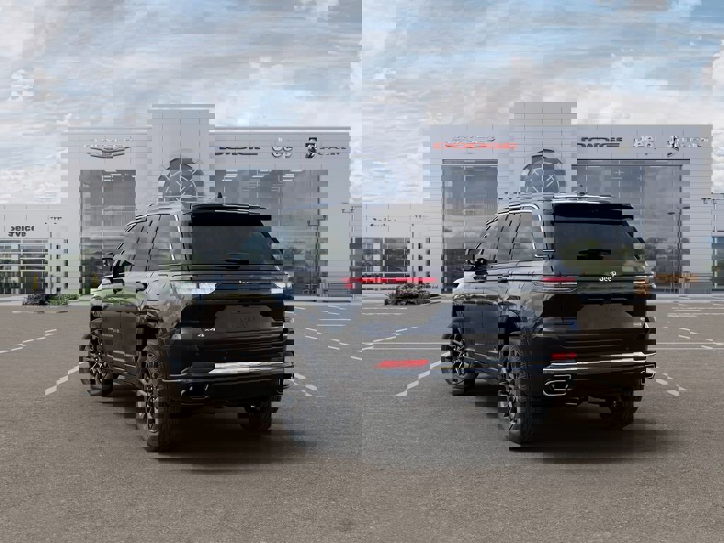 New 2025 Jeep Grand Cherokee Overland w/ Adv Protech Group III image 3