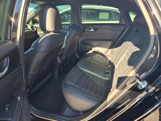 Used 2024 Kia Forte GT-Line w/ GT-Line Premium Package image 18