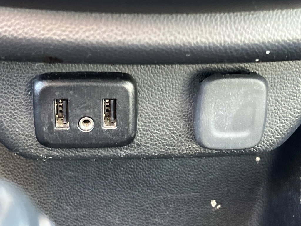 Used 2018 Chevrolet Traverse LT w/ LPO, 'HIT The Road' Package FWD image 43
